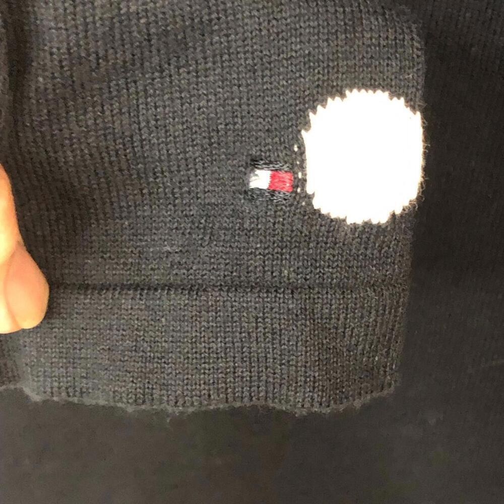 Tommy Hilfiger Polka Dot SweaterV Neck All Cotton Pullover [COPY] - Picture 4 of 7